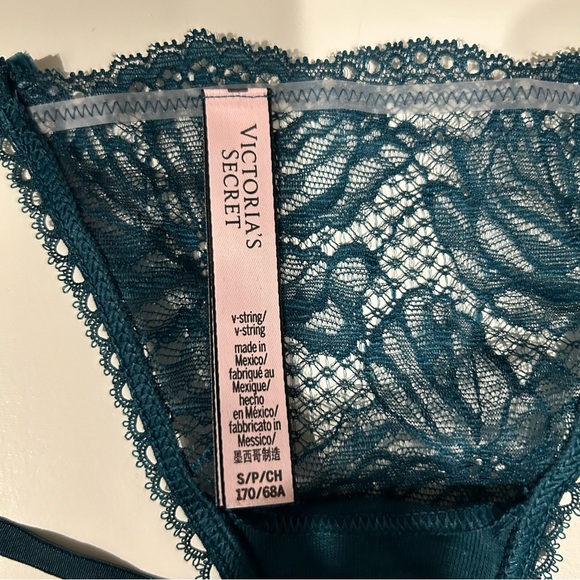 5 pieces of of Victoria Secret Underwear size small - Picture 4 of 13